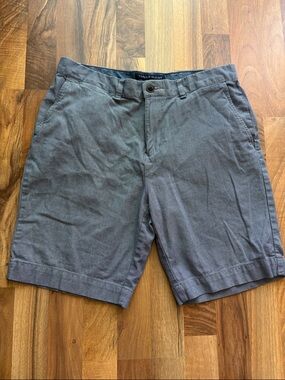 Tommy Hilfiger Men's Slate Blue Flat Front Chino Shorts Size 33